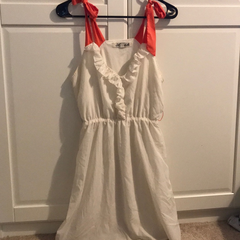 Whit dress with orange straps!